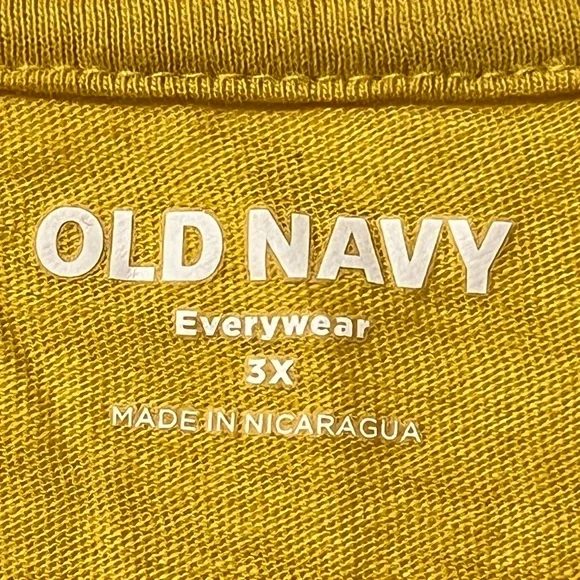 NWT Old Navy Mustard Tee with Floral Graphic size 3X - Picture 3 of 6